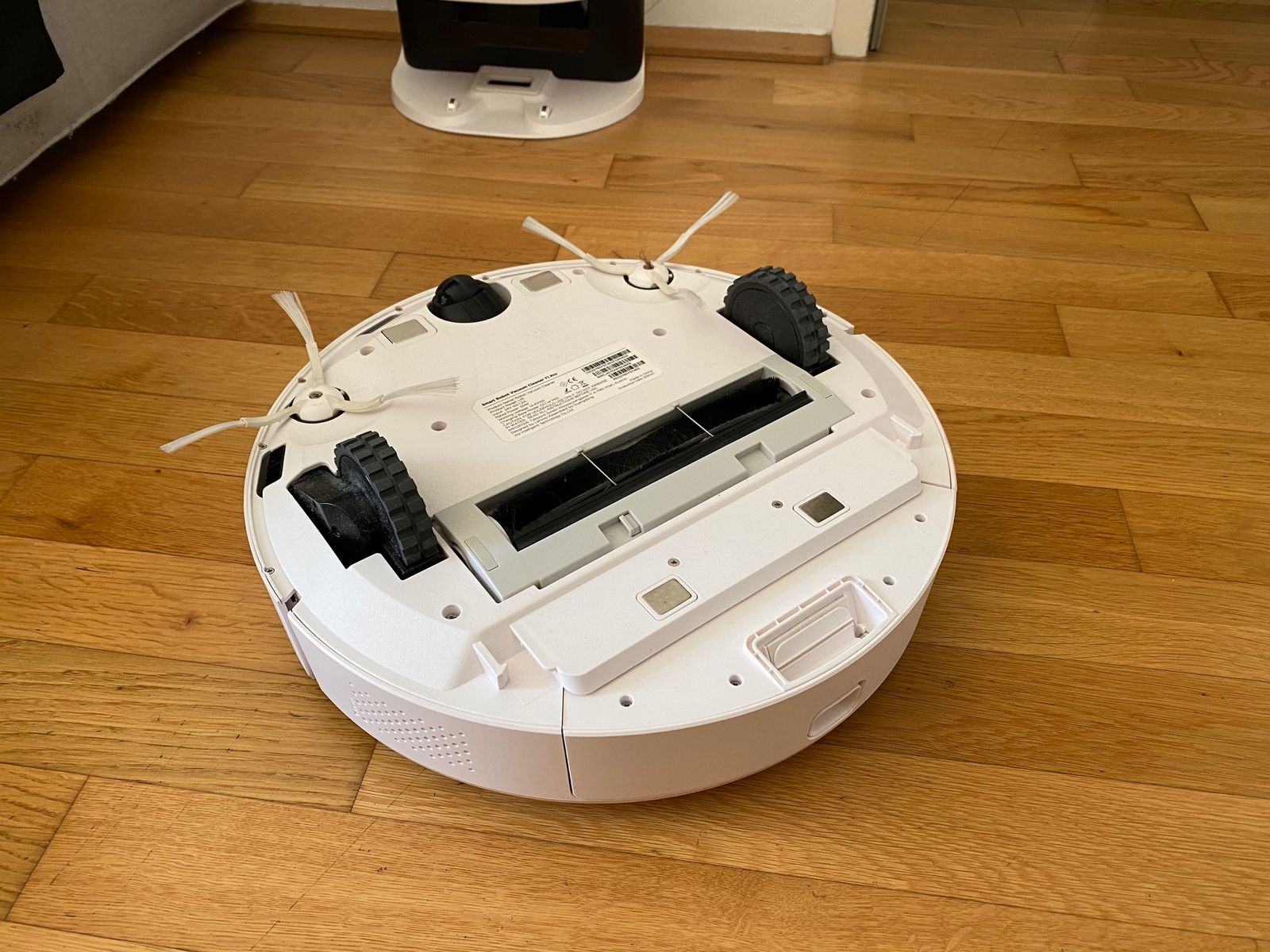 Lenovo T1 Pro im Test Der Saugroboter, der fast schon den Müll