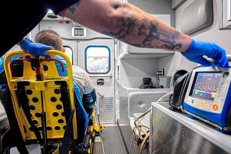 Rettungswagen mit Hitzepatienten