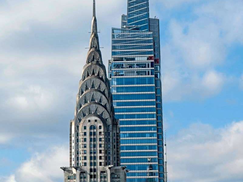 Benkos Signa threatens to lose the Chrysler building in New York