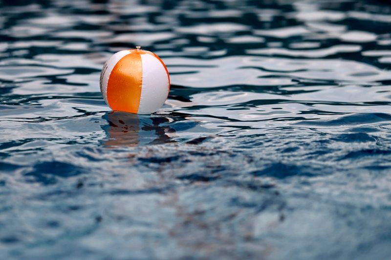 Privatpools als größte Gefahr für Badeunfälle bei Kindern