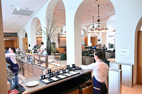 Parlaments-Restaurant-kocht-bei-weitem-nicht-so-bio-wie-behauptet