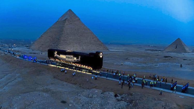 Letzte Reise für die 4.600 Jahre alte Sonnenbarke des Pharaos