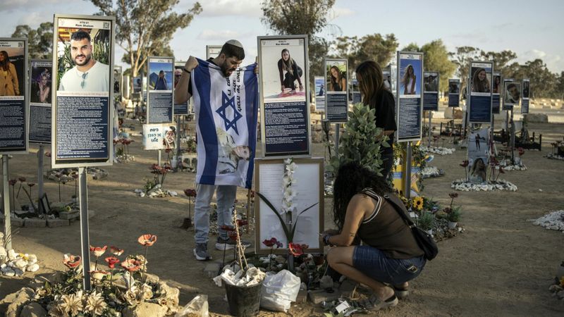 Israel: Angehörige gedenken der Opfer des 7. Oktobers