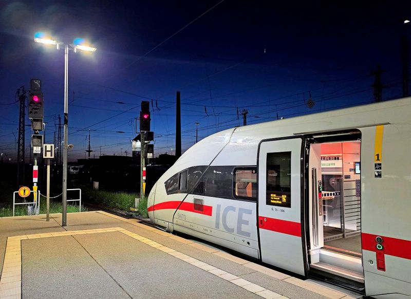 Verspätete "Rettung": Deutsche Bahn wartet bei Übung zu Tunnelbrand zwei Stunden auf Einsatzkräfte