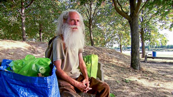 Pfandsammeln-im-ORF-Schauplatz-ber-Menschen-f-r-die-jeder-Cent-z-hlt