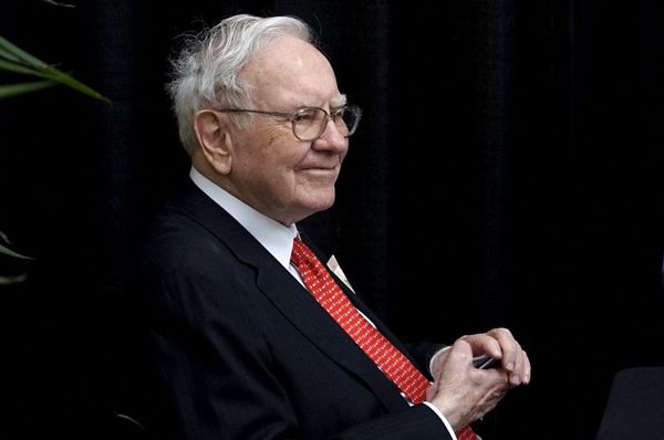 Warren-Buffett-steigt-gro-bei-Google-ein-Apple-Anteil-wird-abgebaut