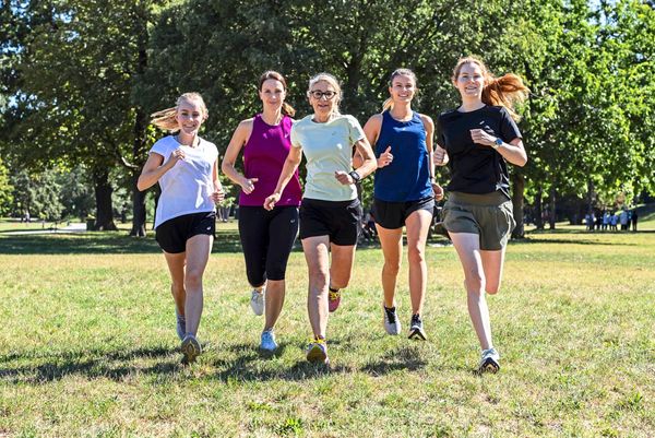 Kommt-Fr-hling-kommt-Frauenlauf-Ilse-Dippmann-will-30-000-an-den-Start-bringen