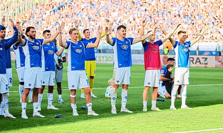 Lienhart Trifft Bei Freiburger Erfolg – Darmstadt Holt Ersten ...