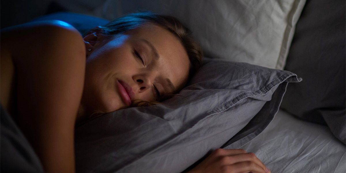 Gehirn reagiert im Schlaf stark auf unbekannte Stimmen