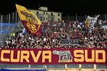 Skandalöse Entgleisungen von AS-Roma-Ultras in Pisa