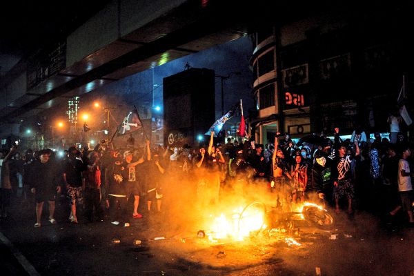 Protest-gegen-Korruption-in-Manila-eskaliert
