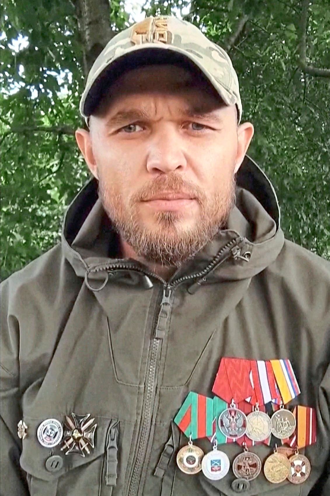 Alexander Lunin wollte Putin ins Gesicht sagen, wie es an der Front ...