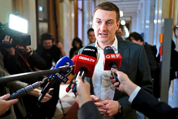 Vorsitzdebatte-SP-Nieder-sterreich-wirft-VP-Gemeinderat-Einmischung-mit-Fake-Seite-vor