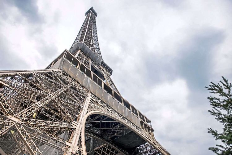 Frankreichs turmhohe Staatsschulden schüren Ängste vor einer Hinunterstufung durch internationale Ratingagenturen.