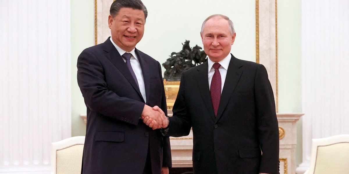 Der "gute alte Freund" Xi ist beim "lieben Freund" Putin in Moskau eingetroffen