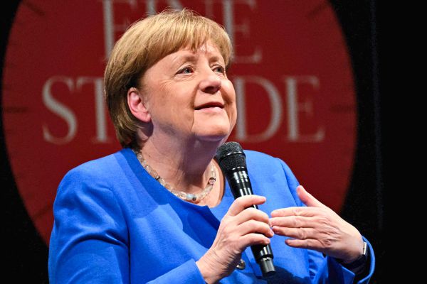 Merz-feiert-seinen-70-Geburtstag-ohne-Merkel