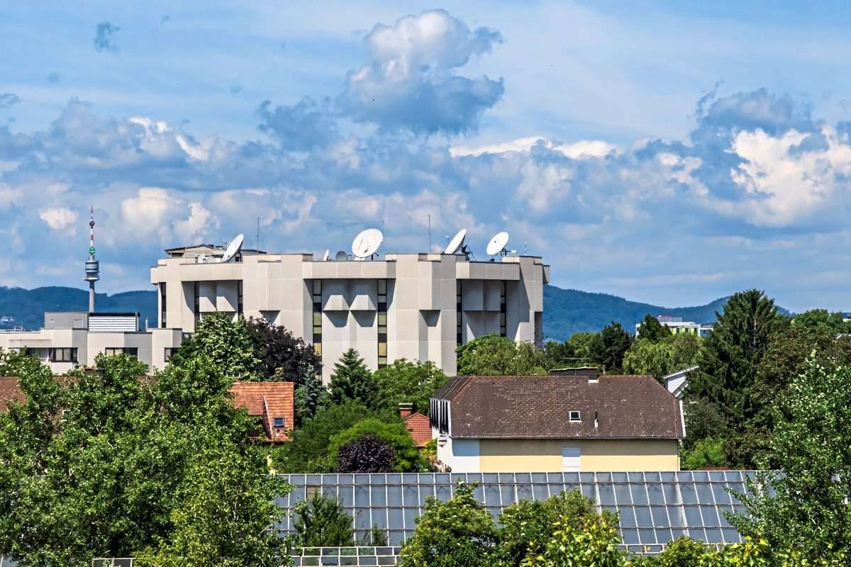 Wie Die Wiener Baupolizei Russischer Spionage Auf Den Leib Rücken Will ...