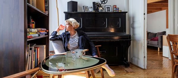 Momo-H-flinger-Die-T-r-ins-Arbeitszimmer-ist-eine-Gezeitenschleuse-