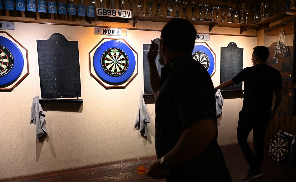 Dartort Wien Ein Besuch bei HobbyDartsspielern aus der Wiener Liga