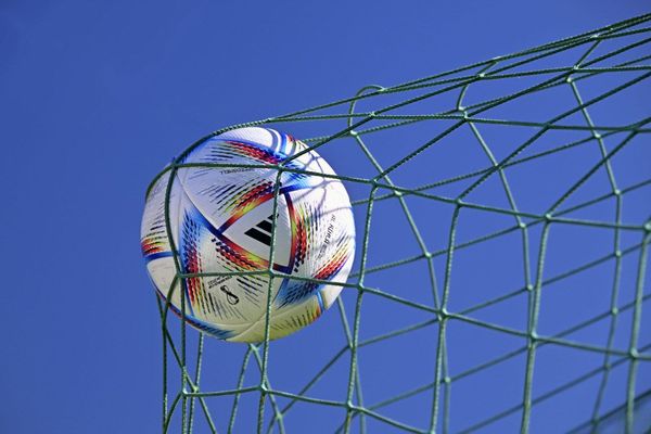 Lustenau-plant-Titelparty-St-P-lten-hofft-auf-den-Nachbarn