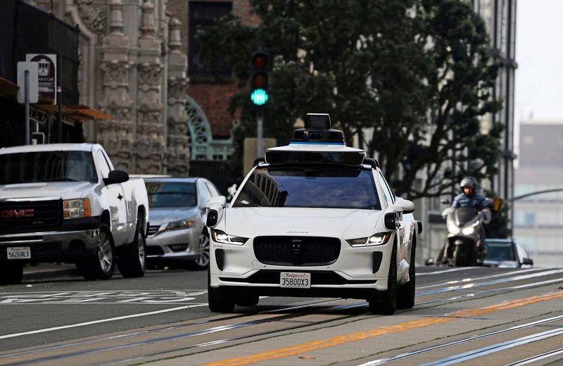 Frau brachte in den USA Kind in Robotaxi von Waymo zur Welt