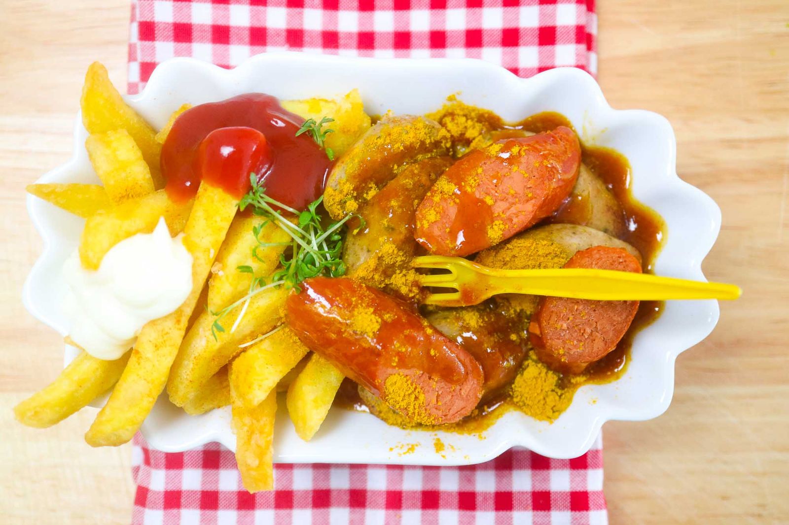 Rezept: Vegetarische Currywurst - Essen &amp; Trinken - derStandard.de ...