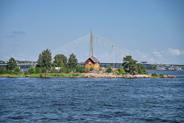 Finnland-hat-jetzt-eine-der-l-ngsten-Fu-g-ngerbr-cken-der-Welt