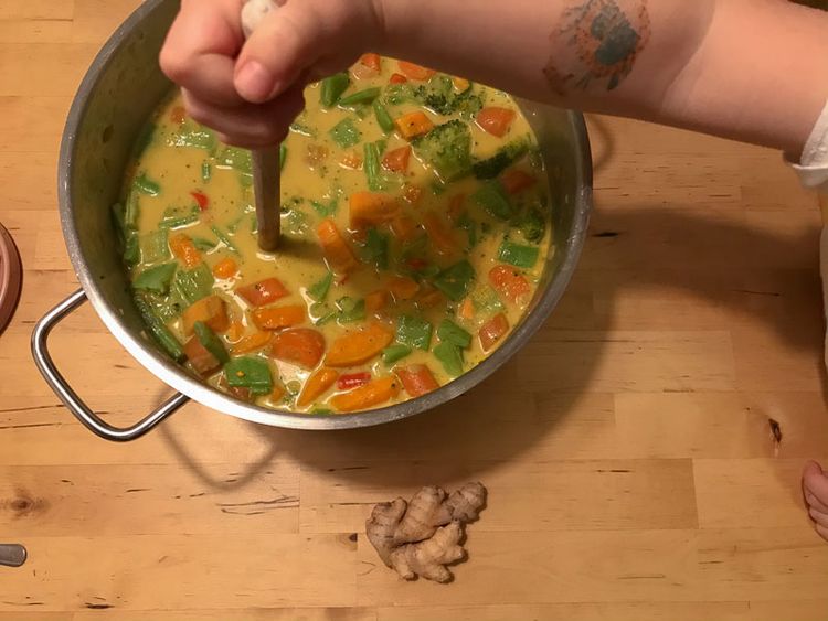 Rezept: Schnelles Gemüsecurry - Vegetarische Rezepte - derStandard.at ...