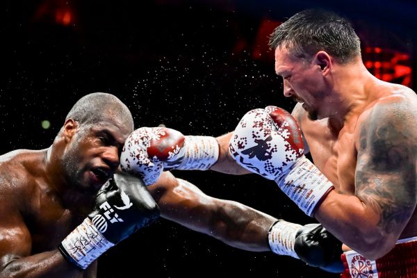 Usyk-schl-gt-Dubois-K-o-und-ist-wieder-unumstrittenener-Box-Weltmeister-im-Schwergewicht