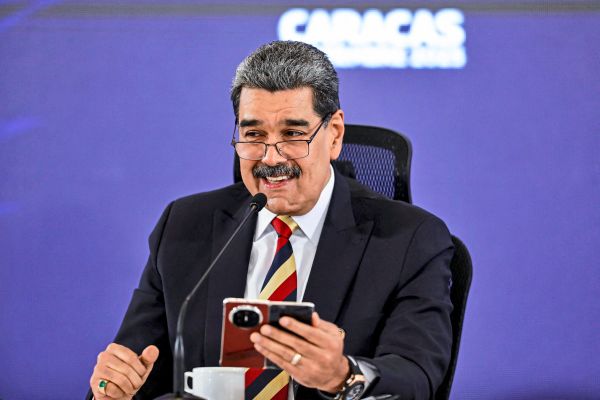 Venezuelas-Pr-sident-Maduro-nutzt-Huawei-Smartphone-gegen-US-Spionage