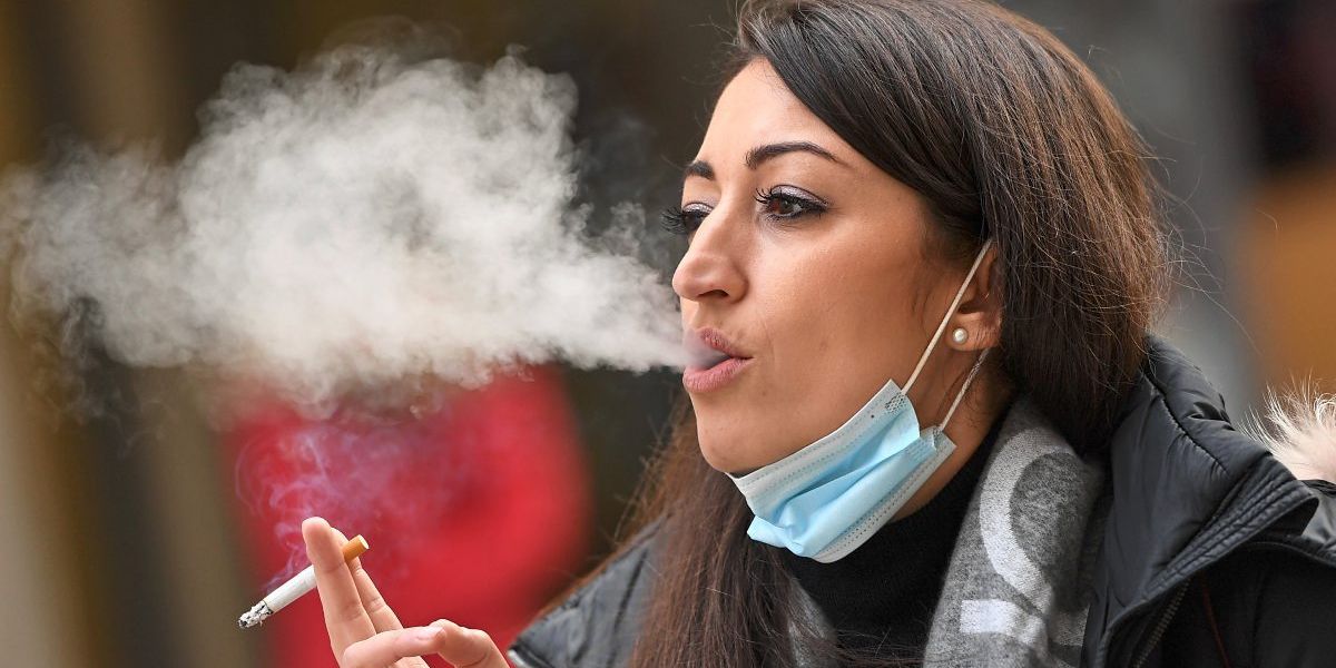 Raucher erkranken schwerer und sterben häufiger an Covid-19 - Gesundheit -   › Wissen und Gesellschaft