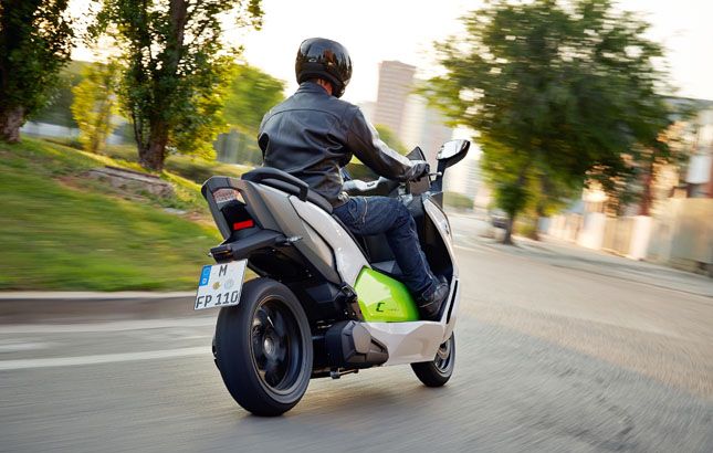 BMW Motorrad Concept Link; Einspurig elektrisch durch die Stadt