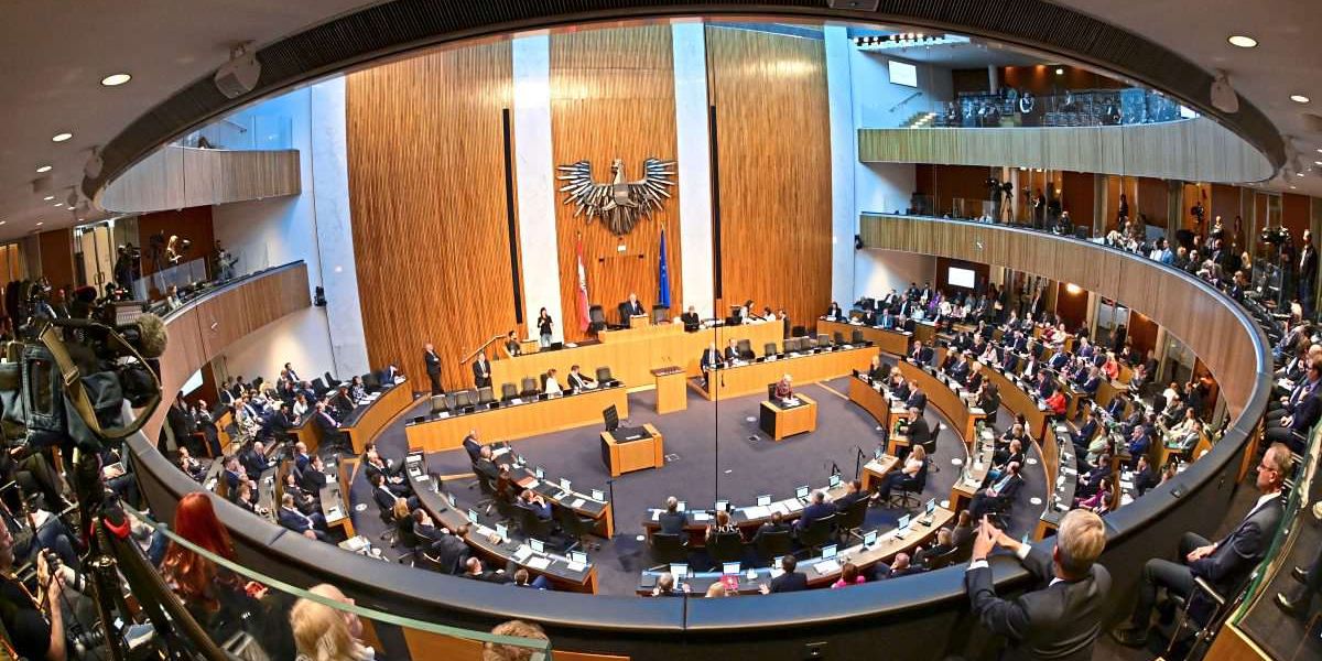 Immobilien Wahnsinn In München: Milliardär Legt Nach! Luxus Immobilien Einkauf Für Über Eine Viertelmilliarde Euro! - 07z3xi5