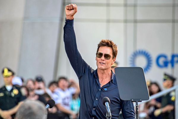 Brady-und-weitere-NFL-Stars-spielen-2026-Flag-Football-in-Saudi-Arabien