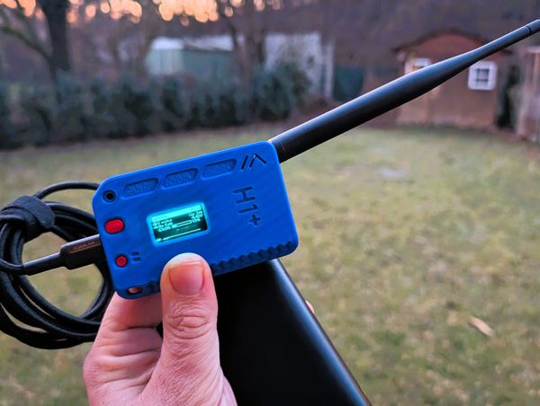 Meshtastic-Wie-man-sich-um-kleines-Geld-ein-Rebellen-Funkger-t-baut