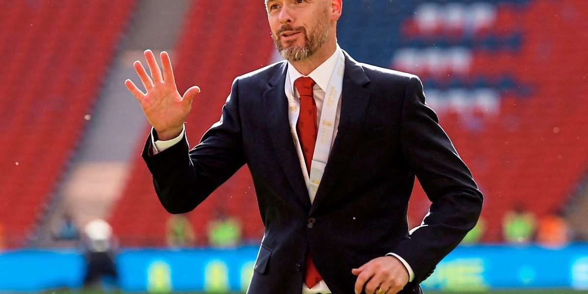 Ten Hag coach stays at Manchester United