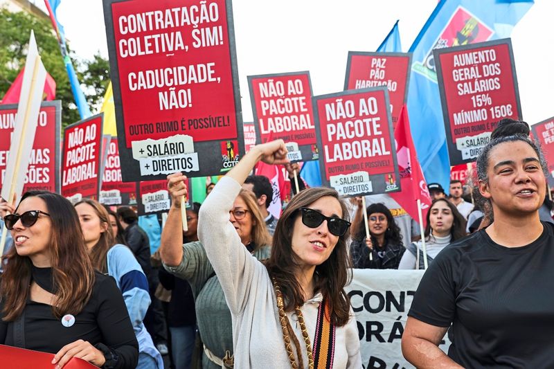Zehntausende demonstrieren in Portugal gegen Arbeitsmarktreform