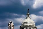 Einschnitte bei Sozialleistungen, neue Steuer für Erneuerbare: Was in Trumps "Big Beautiful Bill" steht