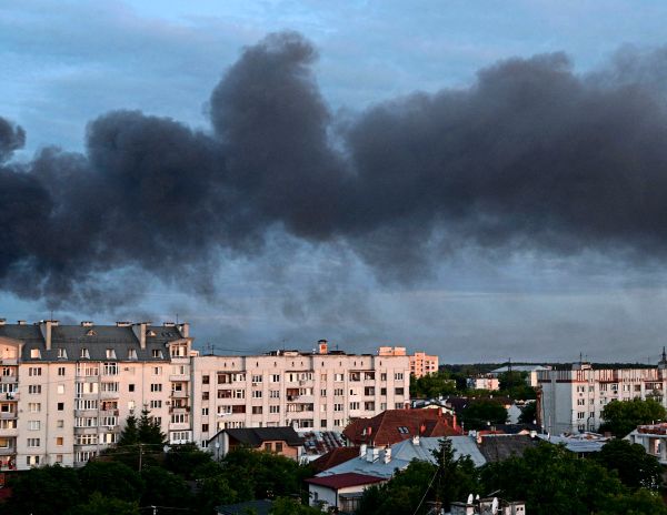 Erneut-heftige-russische-Luftangriffe-auf-den-Westen-der-Ukraine