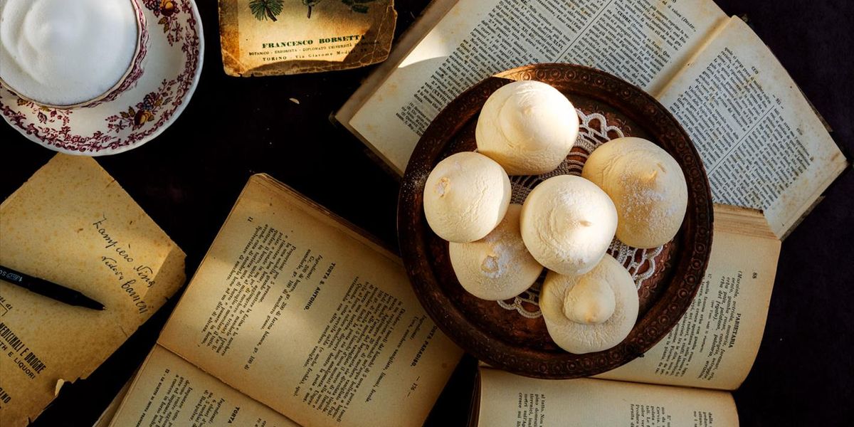 Tette delle monache: Nonnenbrüste mit Vanillecrème - Foodblog: A Modo ...
