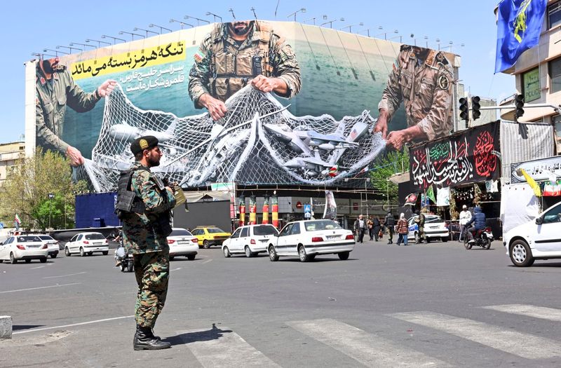 Wer hat in Teheran derzeit überhaupt das Sagen?