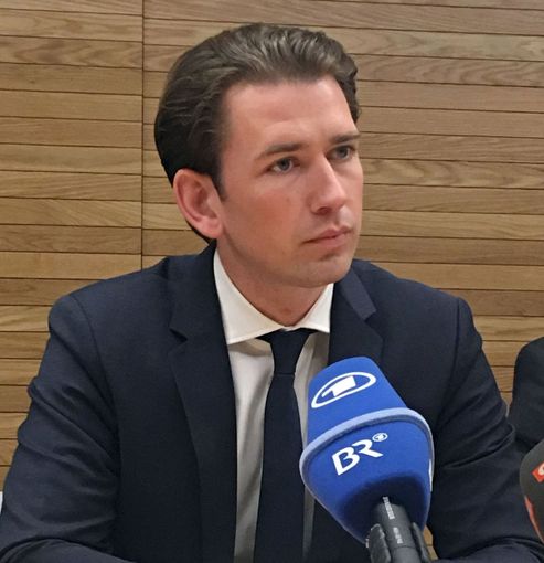 Ein Bild Von Einem Kanzler Ard Doku Uber Sebastian Kurz Fernsehkritik Tv Tagebuch Derstandard At Etat