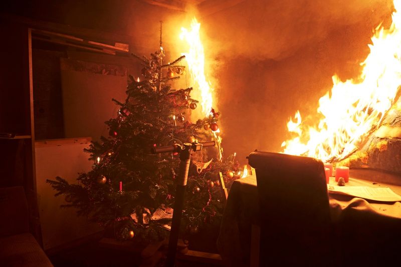 Advent, Advent, die Wohnung brennt: So verringert man das Feuerrisiko