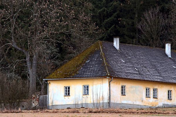 Manfred-Rebhandl-ber-das-leere-Haus-seiner-Eltern-Eine-Erinnerung