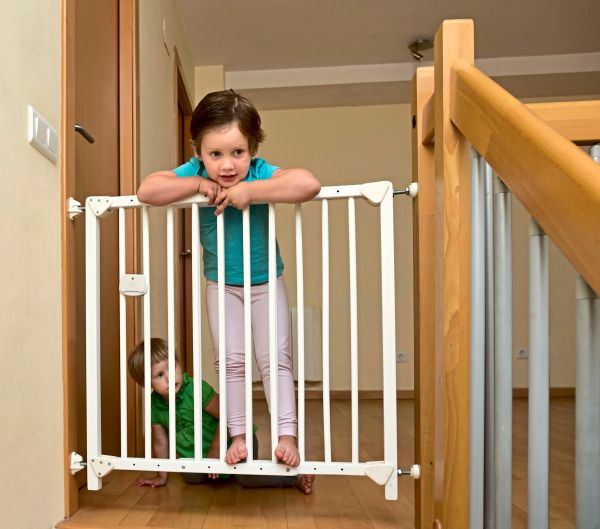 Nicht-alle-Treppenschutzgitter-f-r-Babys-sch-tzen