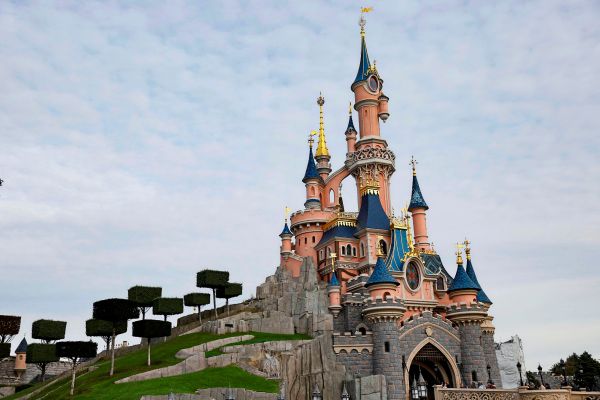 Brite-inhaftiert-der-Hochzeit-mit-Neunj-hriger-in-Disneyland-inszenieren-wollte