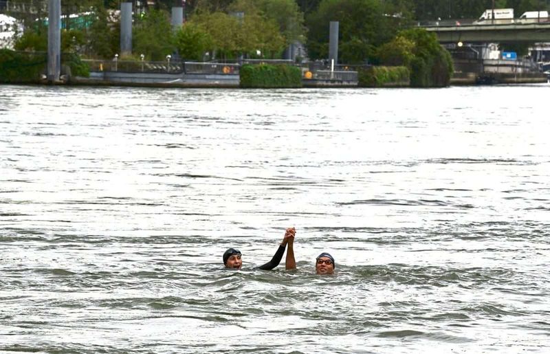 Frankreichs Sportministerin schwamm vor Olympia in der Seine