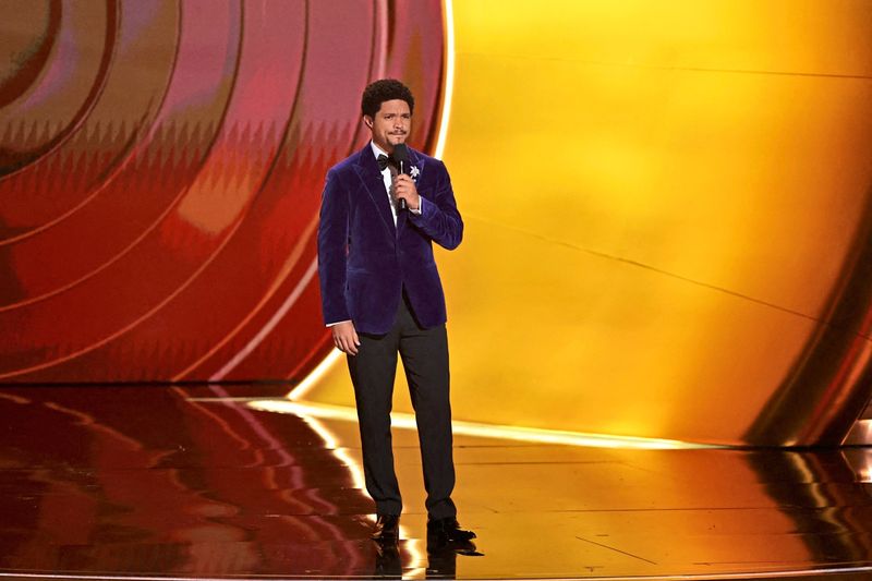 Wie MAGA auf die Kultur losgeht: Trump droht Grammys, Musk hetzt gegen Regisseur