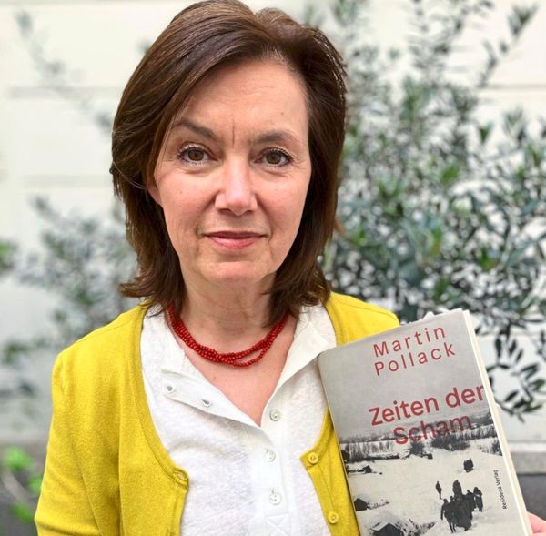 Hallo-was-lesen-Sie-Marion-Wisinger-