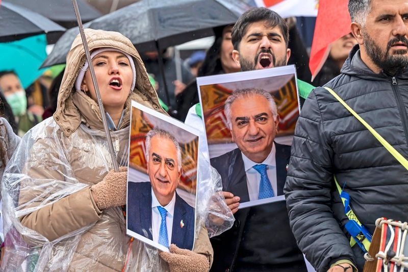 Kann Reza Pahlavi den Iran vor den Mullahs retten?